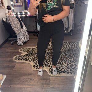 Lululemon joggers size 6